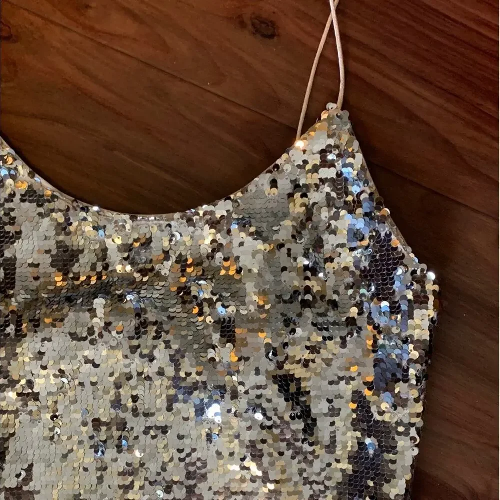 Alice + Olivia Giselle Sequins Dress. - Picture 8 of 8
